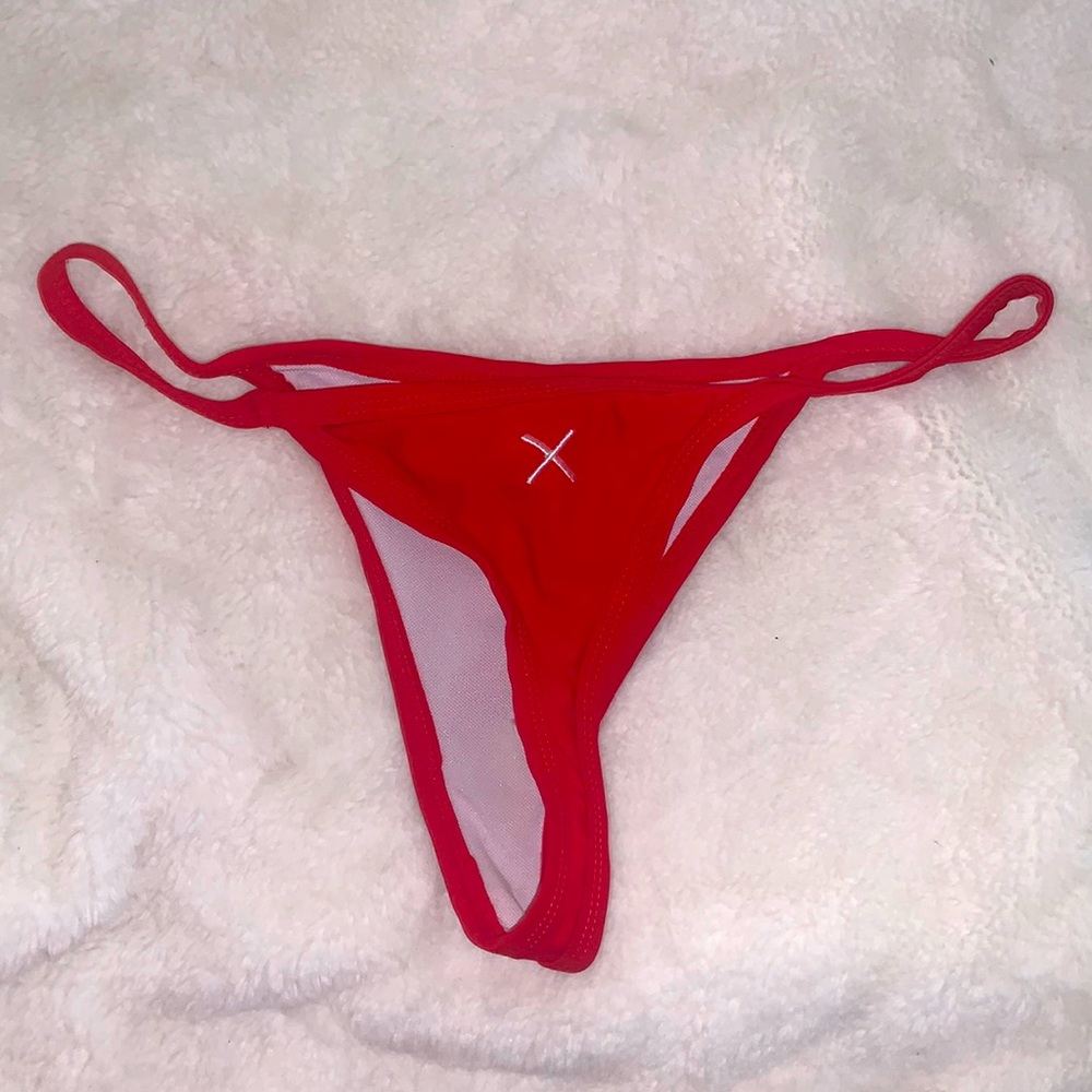 Boutinela chooks red thong bottoms